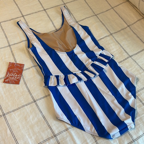 Kortni Jeane One Piece Swimsuit - Picture 3 of 4